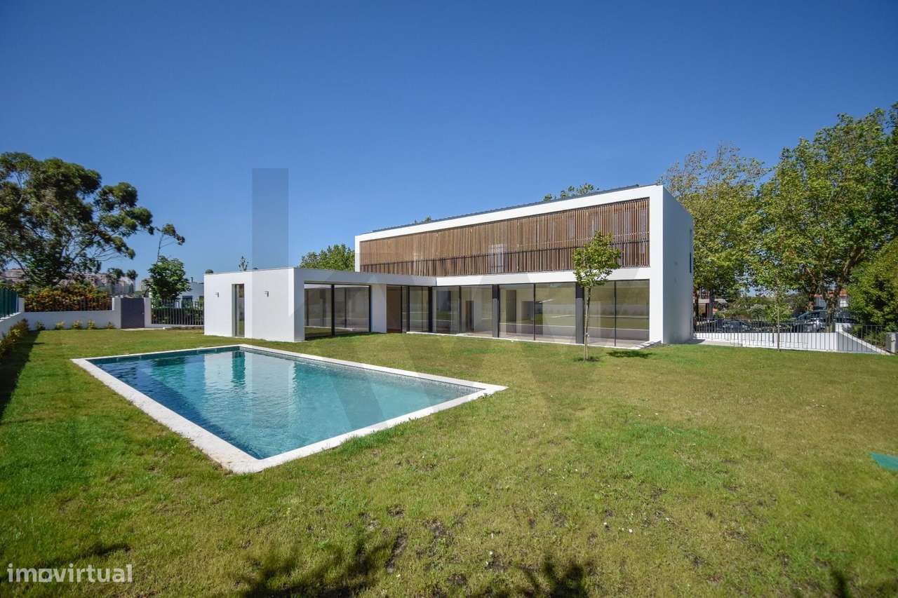 Moradia Contemporânea T5 no Oeiras Golf & Residence-37