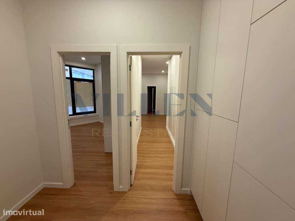 Apartamento T2 com Entrada Privativa e Garagem na Maia-19