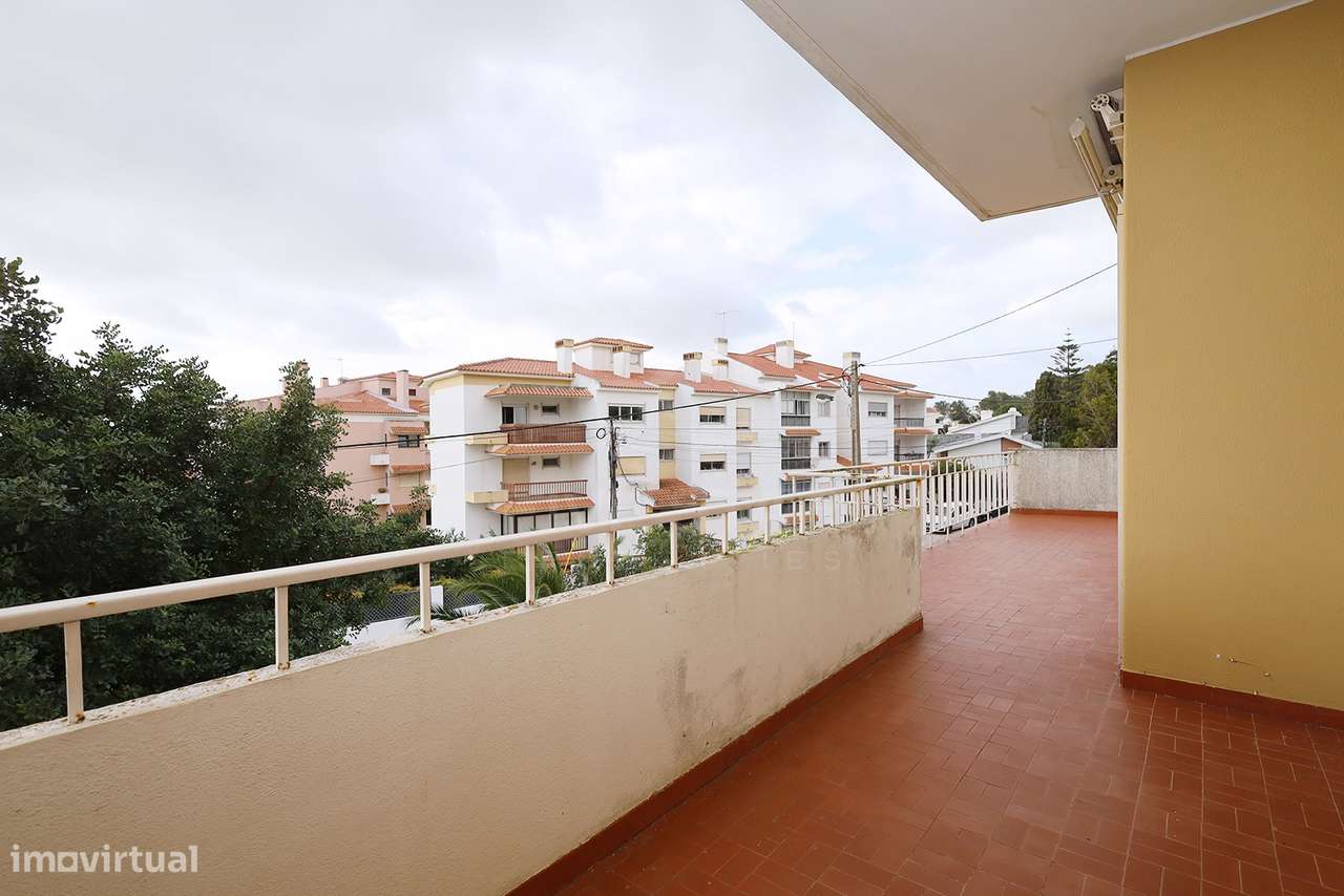 T4 Duplex - Parede - Vista Mar - Varanda - Garagem - Para Renovação-30