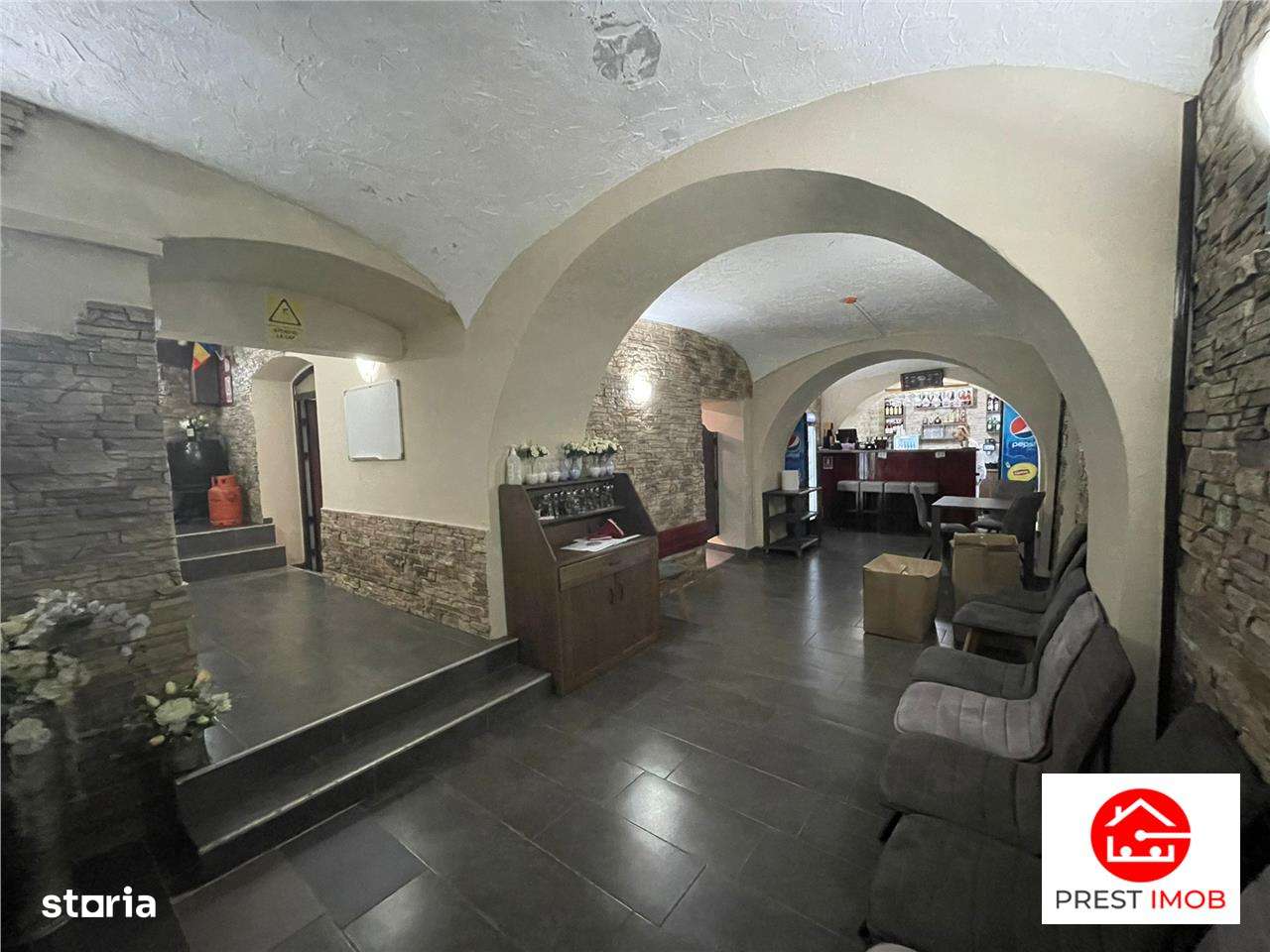 De vanzare spatiu comercial zona ultra centrala 277 mp - Imagine principală: 3/18