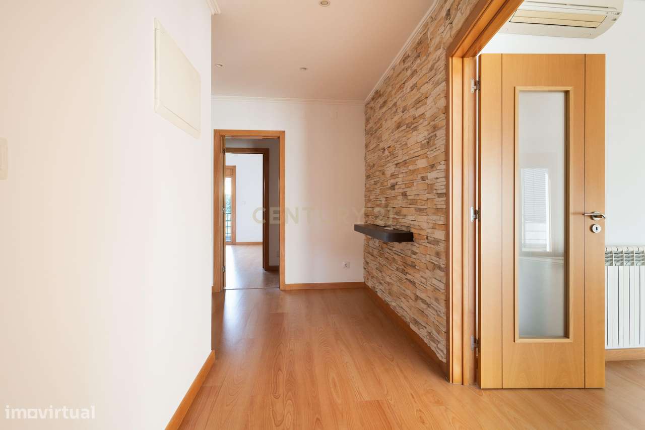 EXCELENTE APARTAMENTO T3 NAS COLINAS DO CRUZEIRO, ODIVELAS - Grande imagem: 3/49