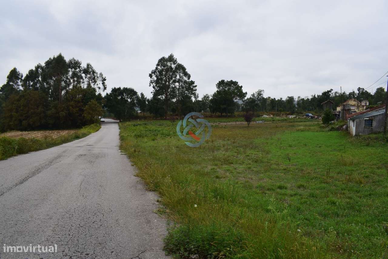 Terreno Urbano com PIP Aprovado para Loteamento para Construção de 7-4