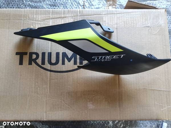 OWIEWKA TRIUMPH STREET TRIPLE 765 RS PRAWA TYŁ - 1