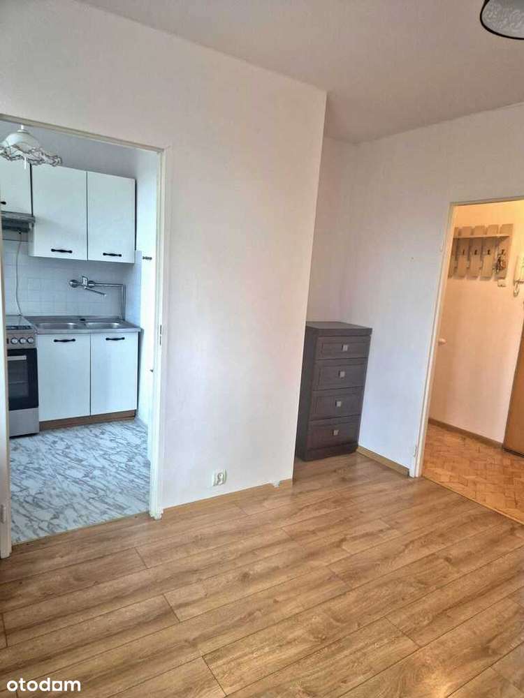 Idealna kawalerka w Otwocku z widokiem na las.-10