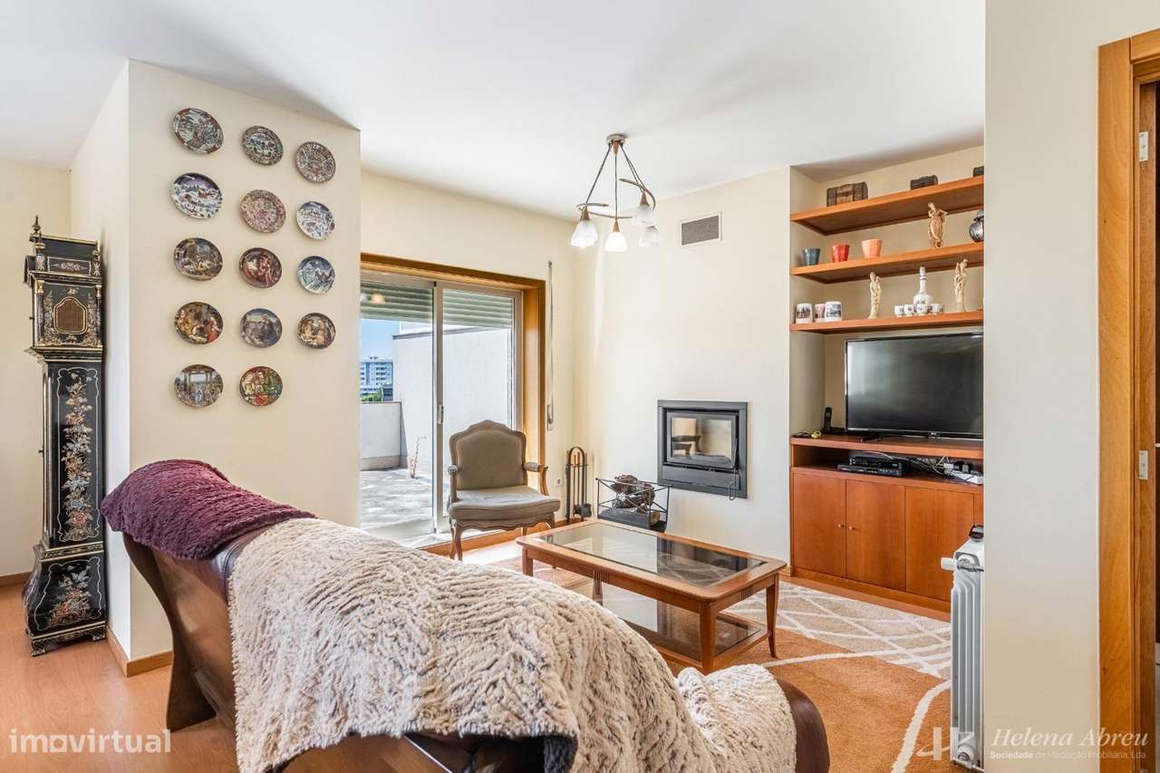 Apartamento T4 Recuado Centro de Felgueiras - Grande imagem: 3/28