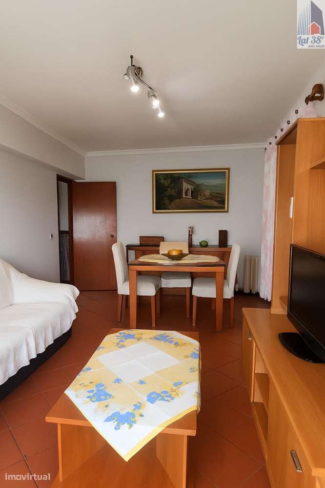 T2 Arroja, varanda na sala-2