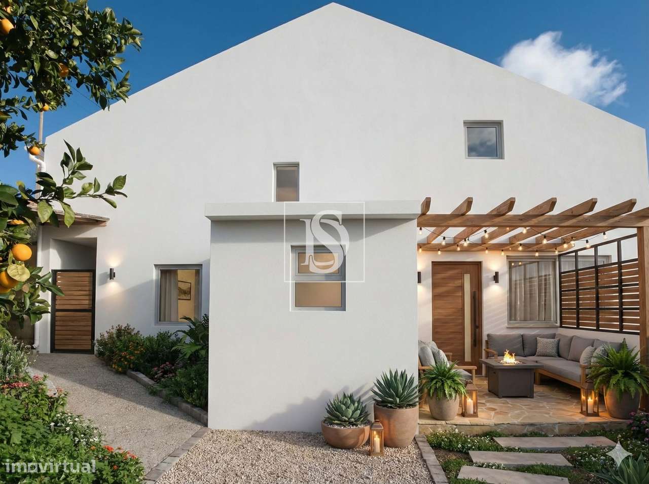 Terreno de 1.320 m² no Calhandriz, na zona da Adanaia  com ribeiro e b-24