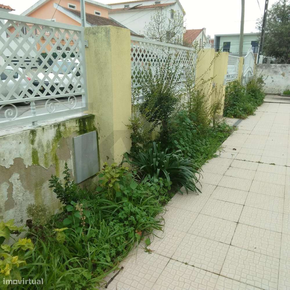 Moradia Térrea Isolada | Quinta do Conde | Pronta a Habitar 350mts2 - Grande imagem: 5/28