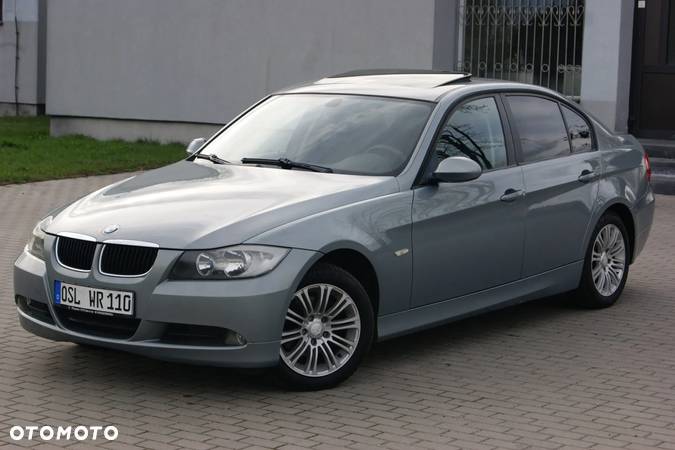 BMW Seria 3 320i - 8