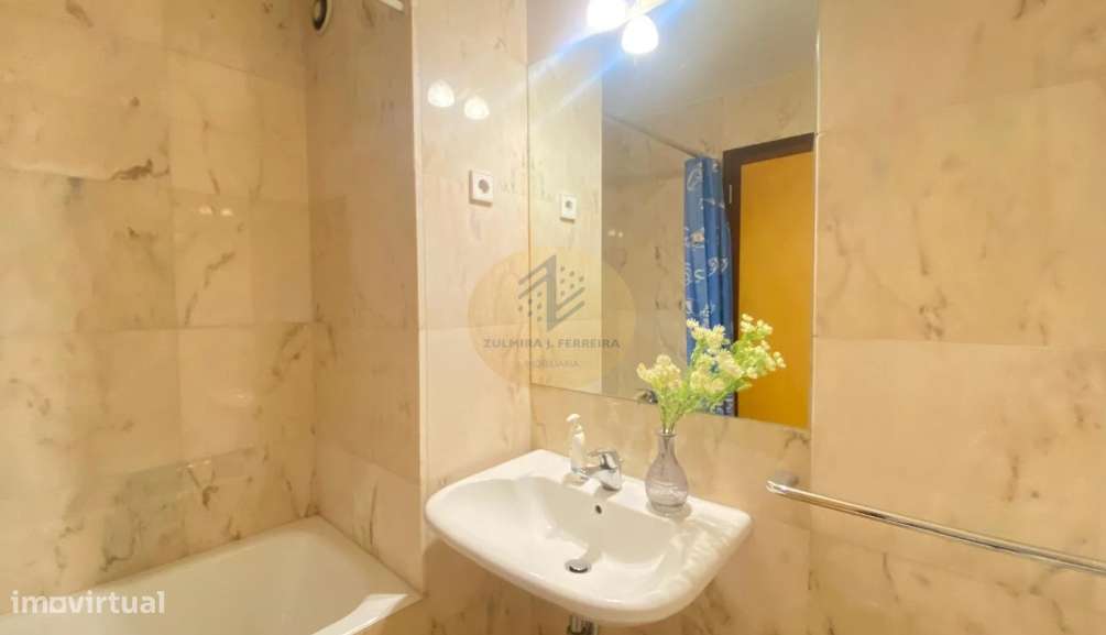 Apartamento T5+1 Boavista/ Aviz- Porto-17