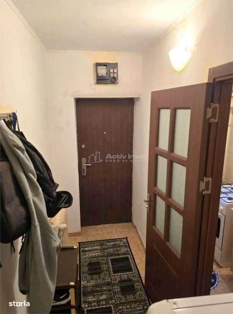Garsoniera parter bloc, intrare separata !