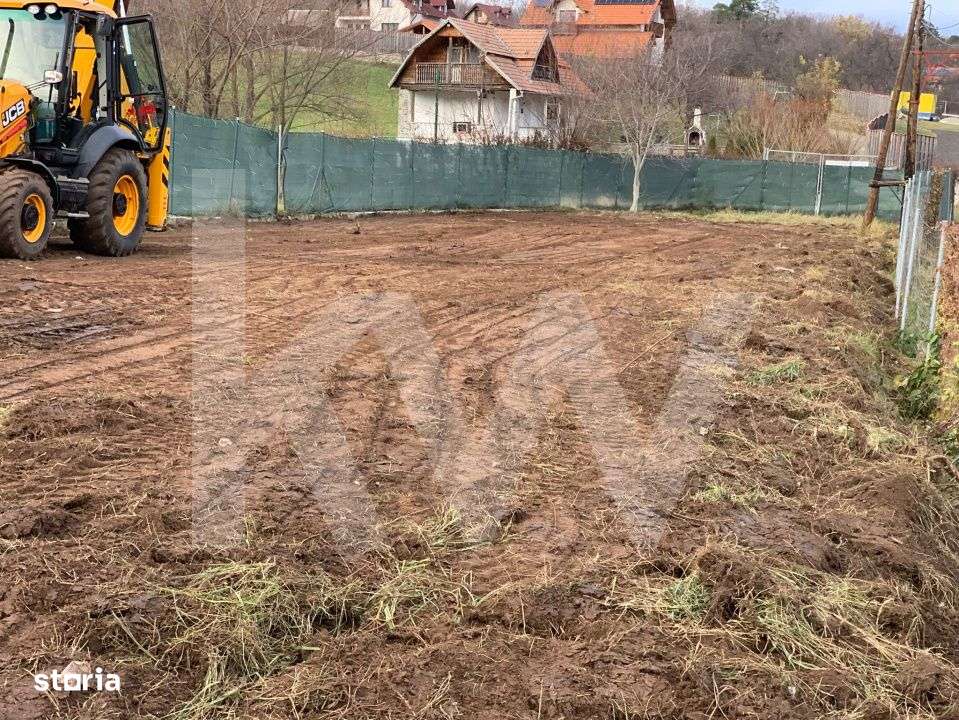 Teren Intravilan de vanzare -Tropinii Rasinari 565 mp - Imagine principală: 4/18