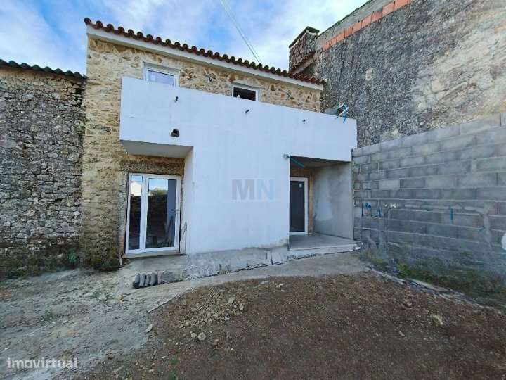 Moradia T3  junto a Condeixa-22