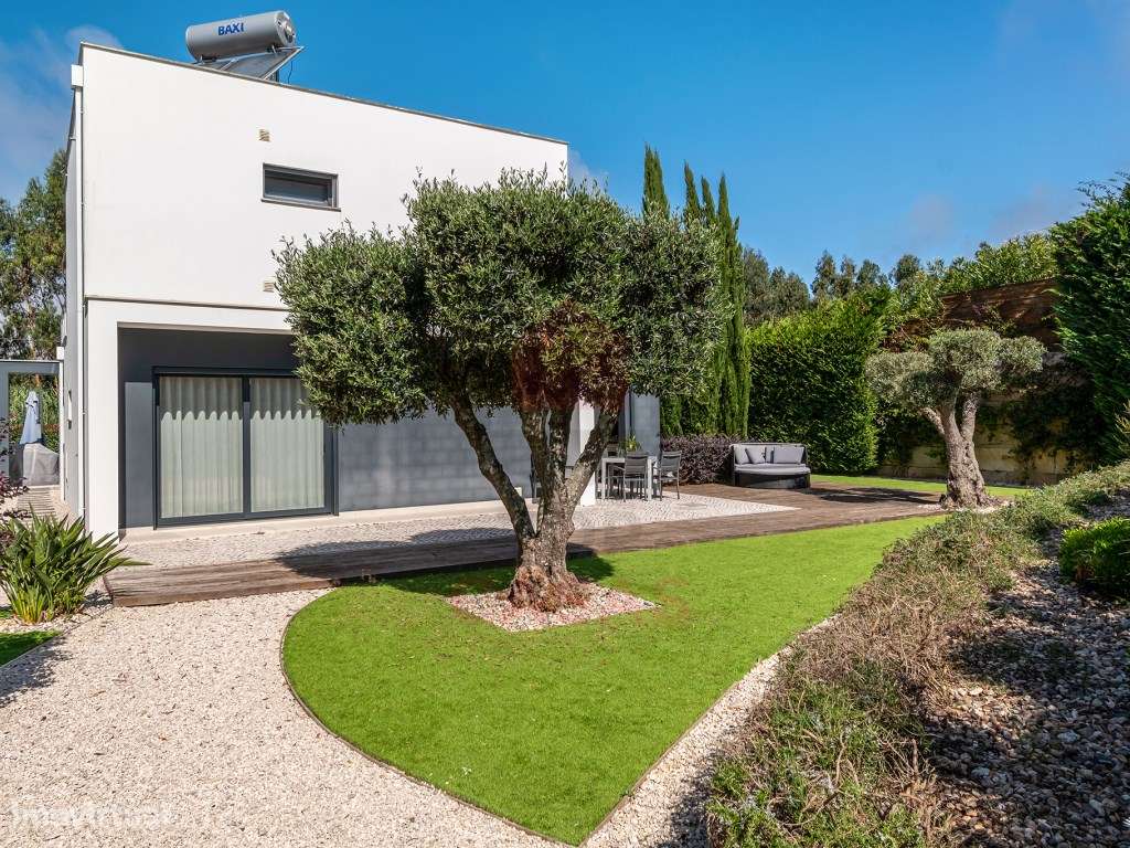 Moradia Contemporânea no Nadadouro com Piscina Aquecida, Bungalow I... - Grande imagem: 4/52