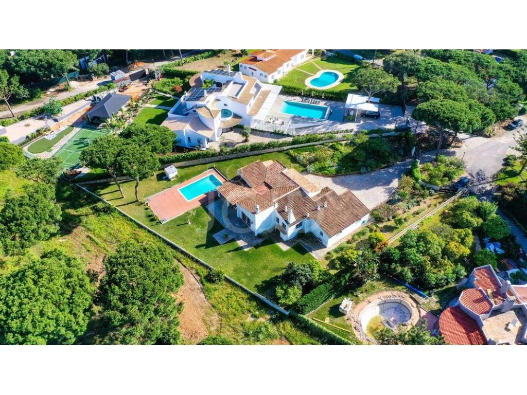 Fantástica Moradia Isolada T4 Frente ao Golfe, Totalmente Remodelad...-44