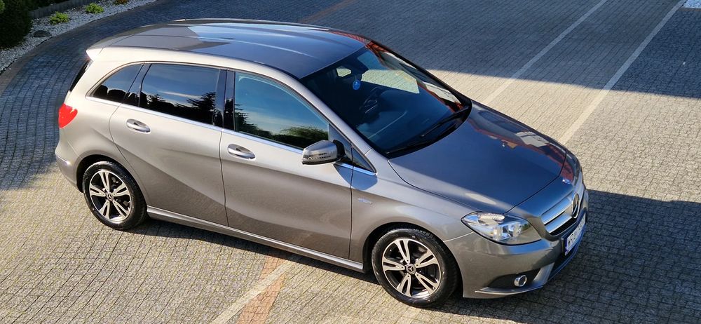 Mercedes-Benz B W246 (2011-2018) 180 7G-DCT Style 2012