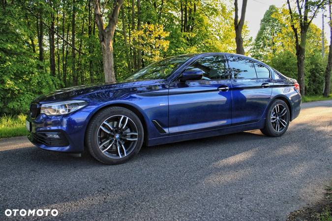 BMW Seria 5 520d Sport Line - 1