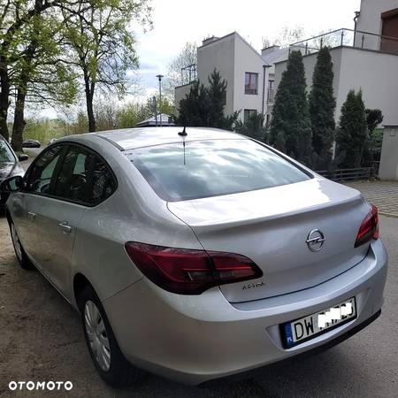 Opel Astra IV 1.6 Active - 3