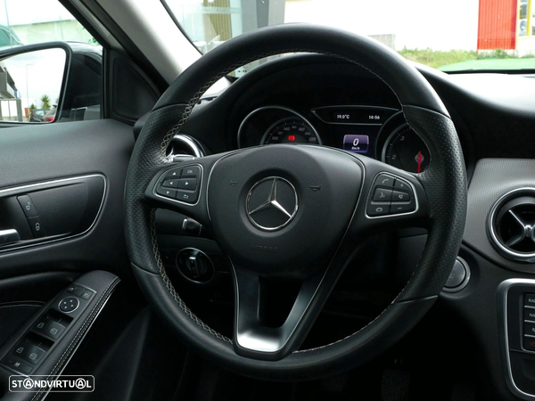 Mercedes-Benz GLA 200 d Urban - 23