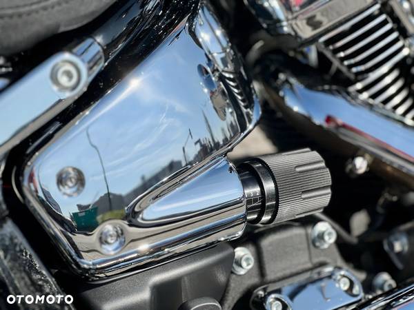 Harley-Davidson Softail Breakout - 14