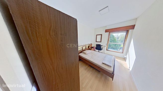 T3 duplex para venda. Porto, Av. Fernão de Magalhães-12