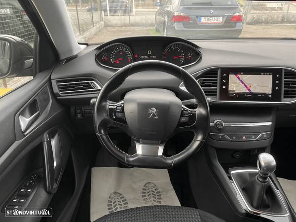 Peugeot 308 SW 1.5 BlueHDi Style - 24