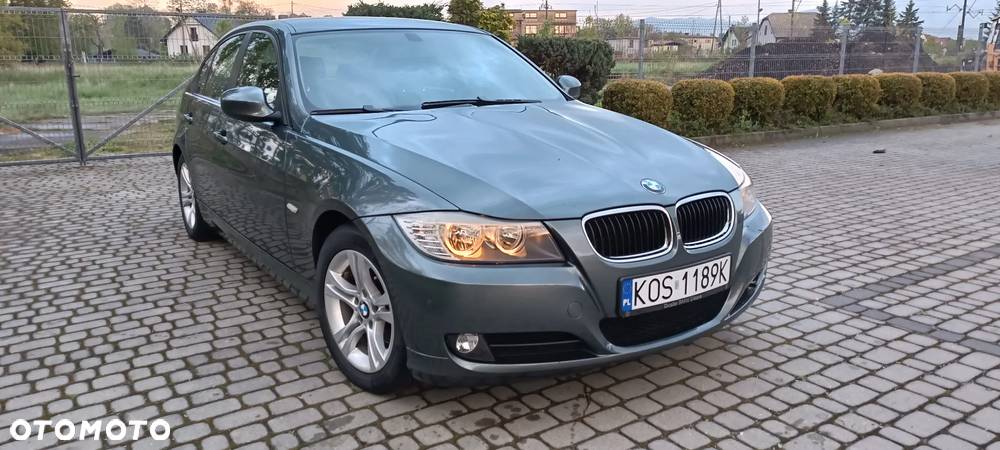 BMW Seria 3 318i - 2