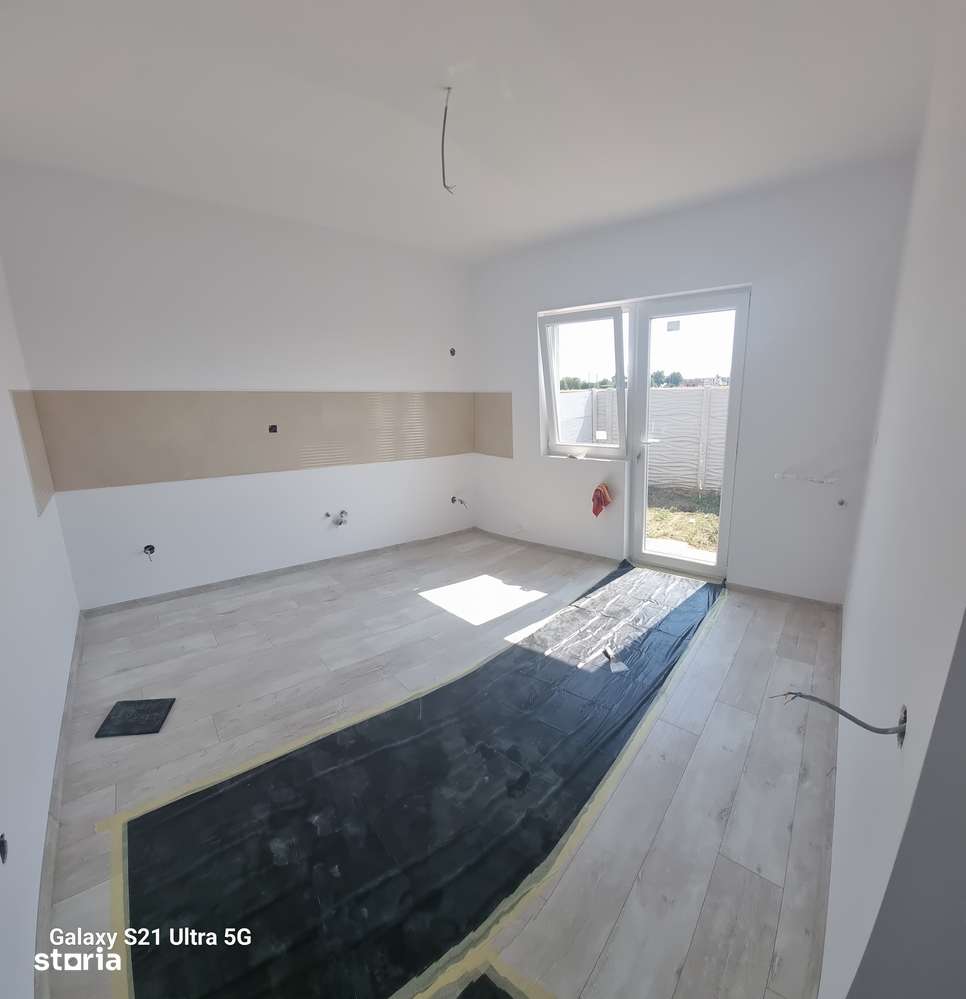 Casa individuala pe parter 3 camere Varteju-2