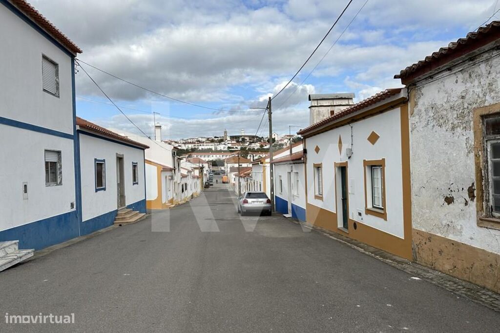 Casa de Aldeia para recuperar - Cabeço de Vide