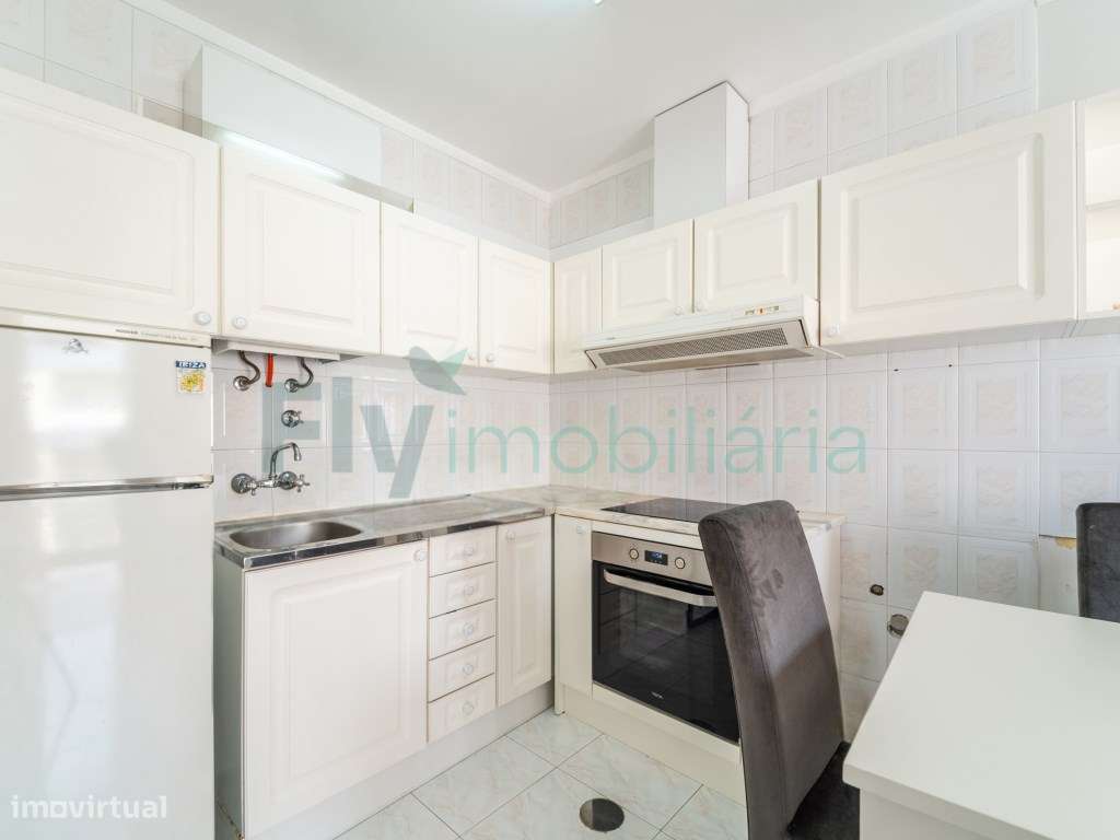 Apartamento T1 em Aver-O-Mar - 2ª Linha de Praia-6