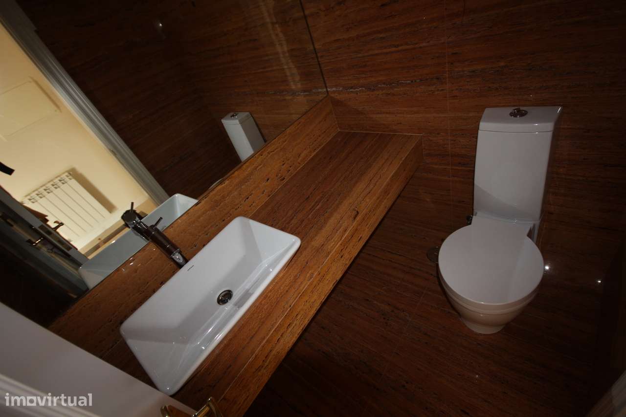 T4 Duplex Av. Afonso Henriques-8