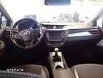 Toyota Avensis 2.0 D-4D Premium - 5