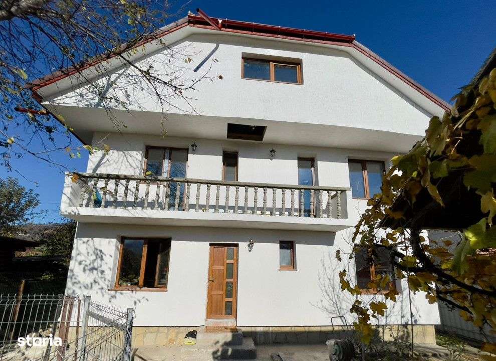 Casa 7 camere Alexandru cel bun (Jud. Neamt) , 230 metri Cod:157192-1