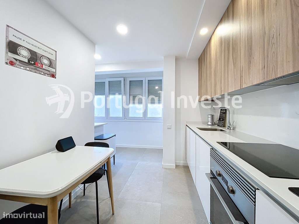 Apartamento de 3 Assoalhadas no emblemático Bairro do Pombal - Almada - Grande imagem: 4/28