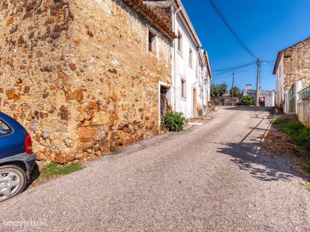 Conjunto de Cinco Imóveis urbanos com Terreno para venda em Caratão...-36