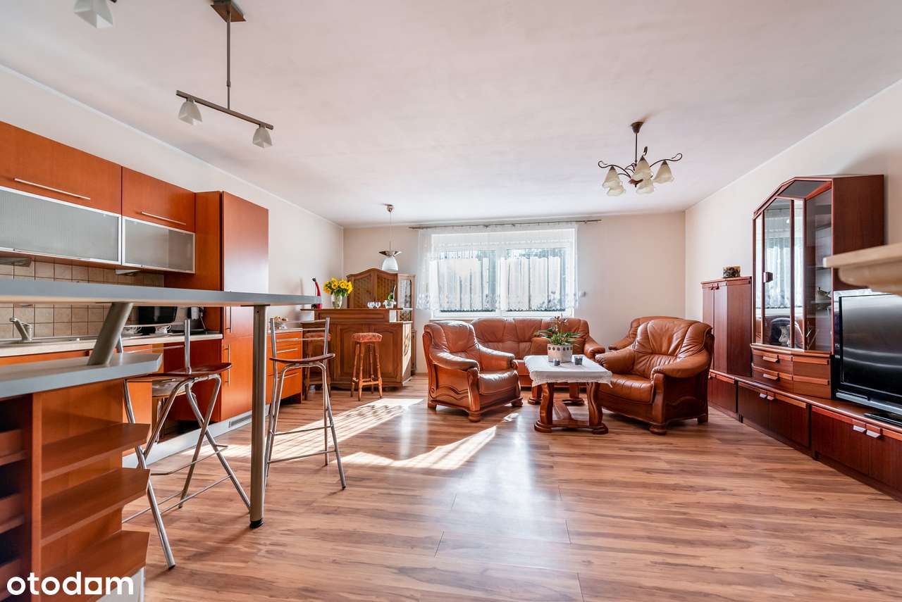 Przytulny domek/4 pokoje/piwnica/wiata/meble/ogród-3