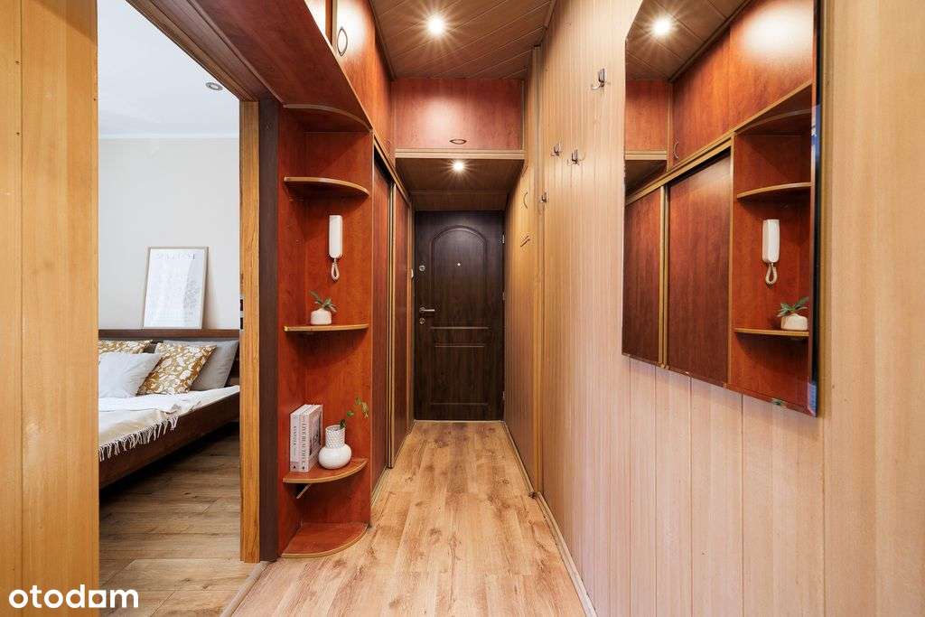 Z osobną kuchnią na zielonym osiedlu (do remontu)-7