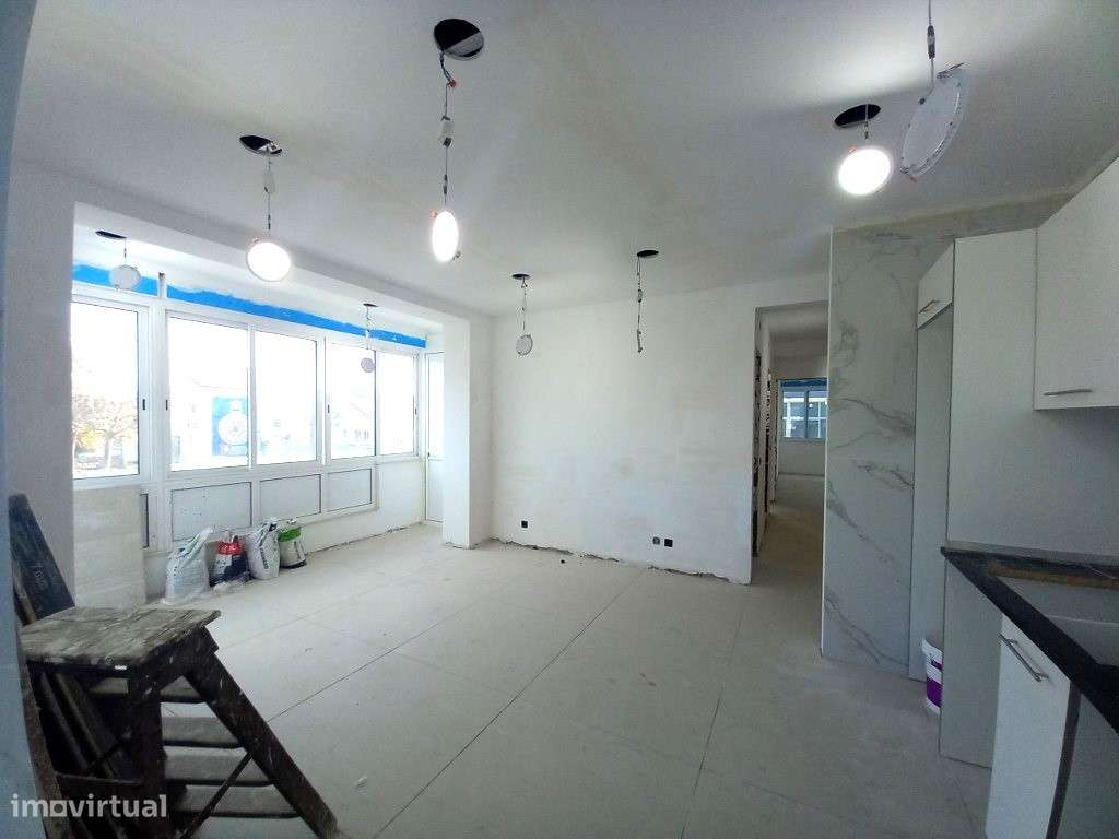 T4 Laranjeiro imperdivel * * remodelado * * OFERTA ESCRITURA ** - Grande imagem: 5/18