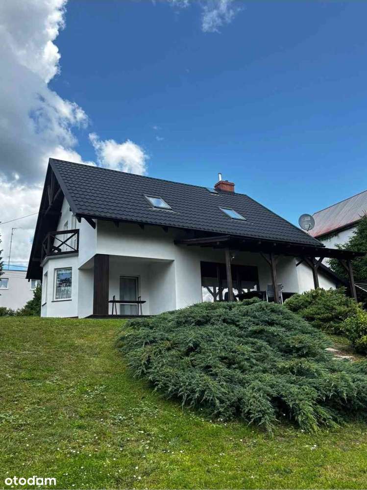 Przestronny dom z poddaszem i garażem - Pełny obrazek: 1/18