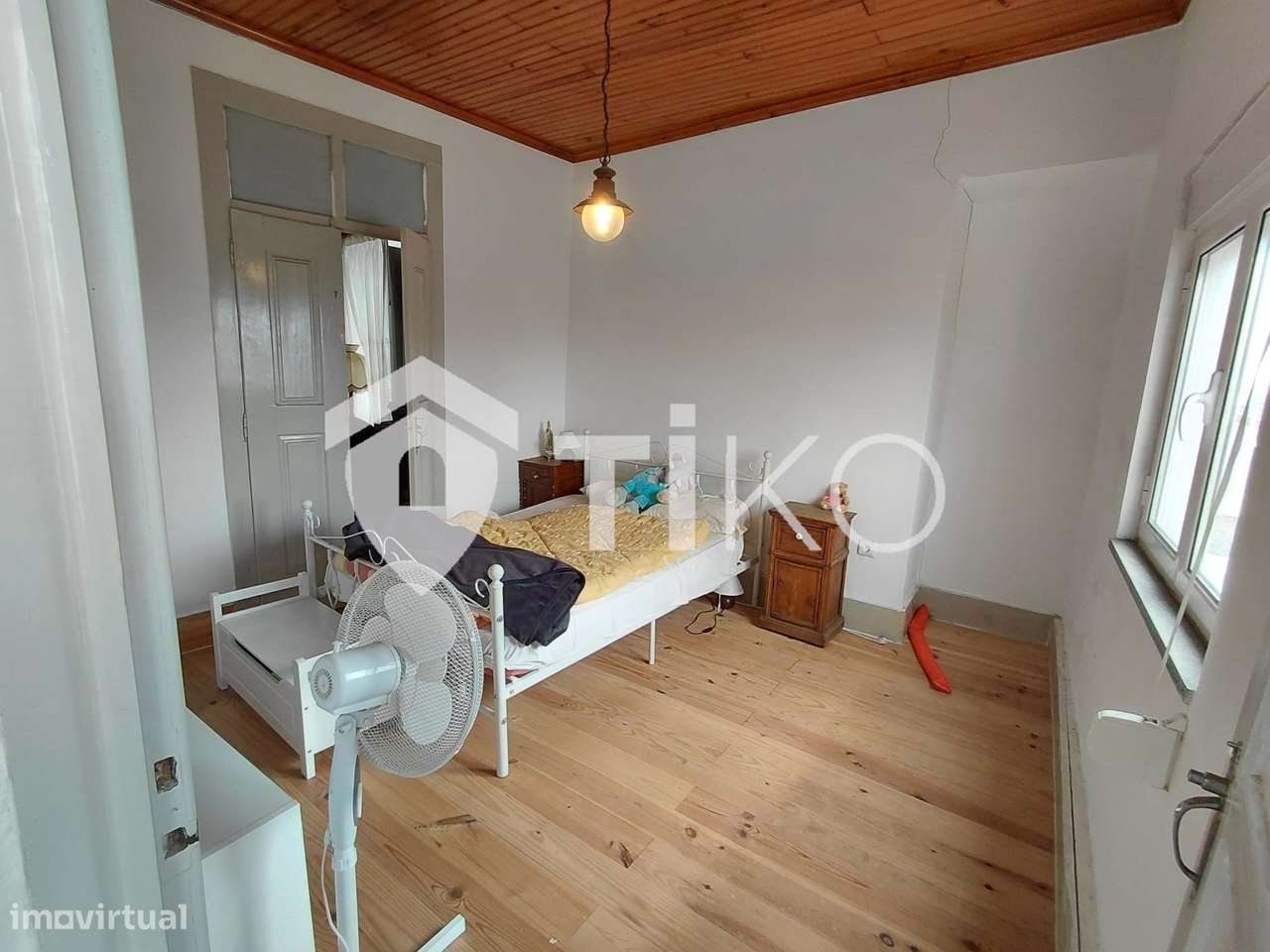 Moradia T5 Tradicional no Centro de Coja  – Ideal para Residência ou T-16