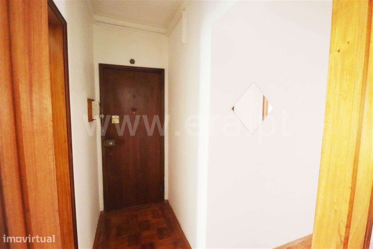Apartamento T2 de origem; Cruz de Pau-11
