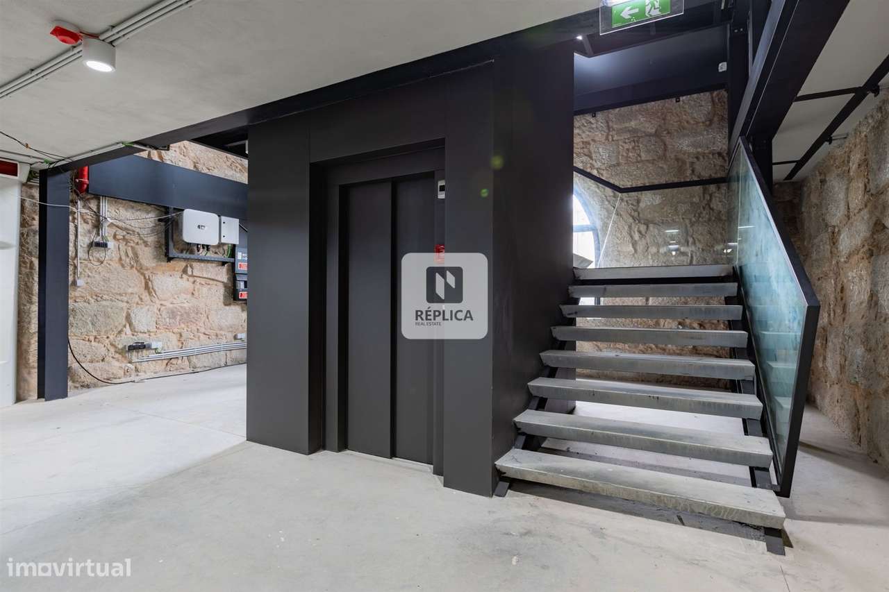 Edifício em Bairro histórico da cidade do Porto - Cedofeita - Grande imagem: 4/42