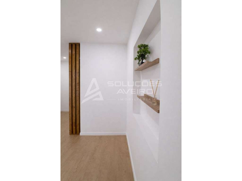 Moradia T2+1 Isolada e Térrea - Renovada em Estarreja-6