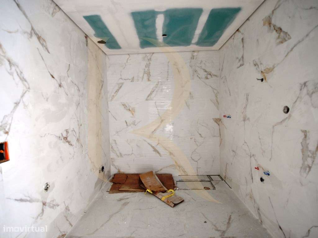 Apartamento T3 novo com elevador e varandas em Santa Marta do Pinha... - Grande imagem: 5/14