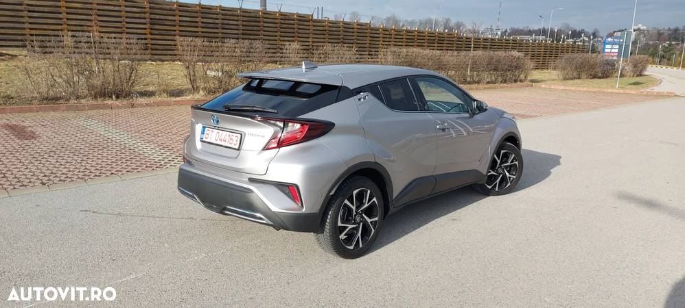 Toyota C-HR 2.0 Hybrid Team Deutschland - 33