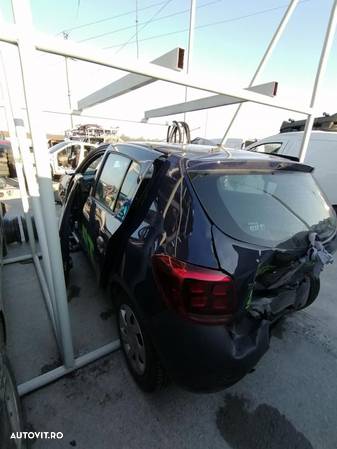 Dezmembrez Dacia Sandero toate modelele, orice an - 4