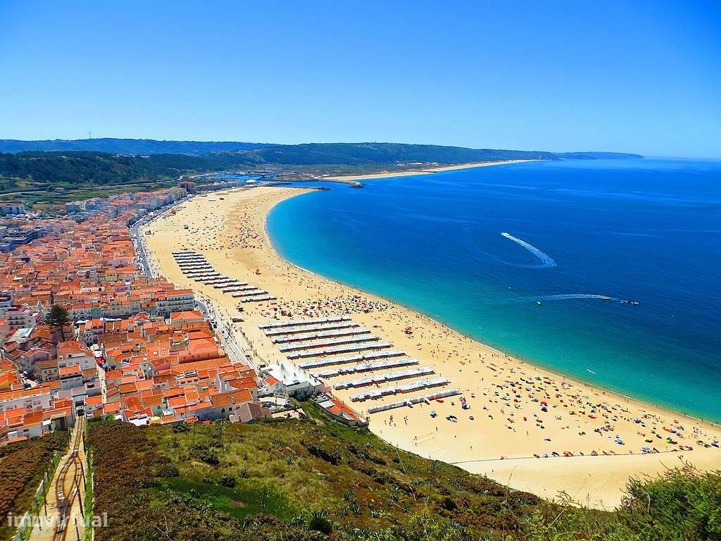 Apartamento T2 com Terraço e Garagem | Praia da Nazaré-29