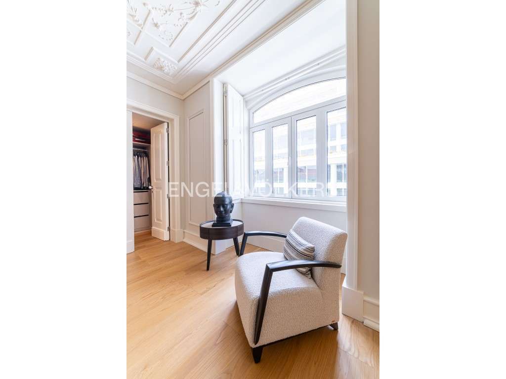 Exclusivo apartamento novo com 5 quartos (4 suites) e 4 lugares de ...-29