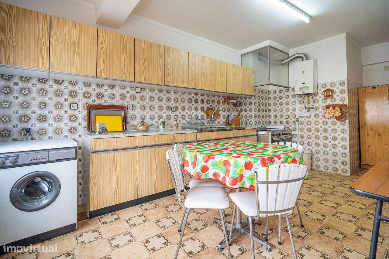 Apartamento T3 com Vista Cidade em Alverca Do Ribatejo .-11