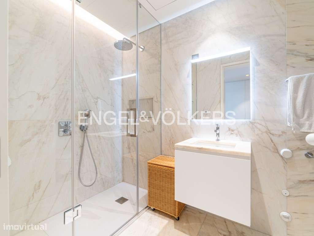 Exclusivo apartamento novo com 5 quartos (4 suites) e 4 lugares de ...-39